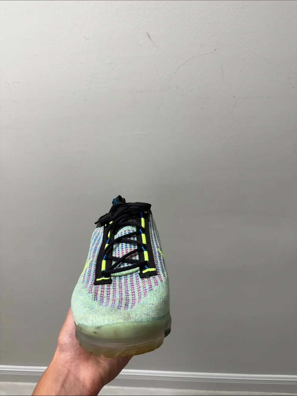 Nike breathable flyknit